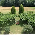 ベッド・アンド・ブレックファスト Chateau De 3*