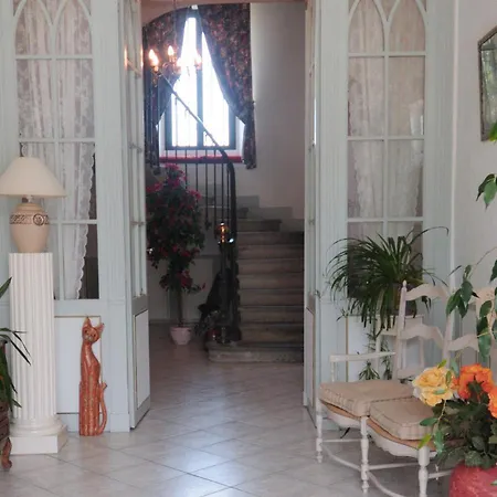 Chateau De Panzió Bénac