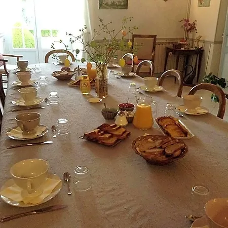 Chateau De Couette-café Bénac