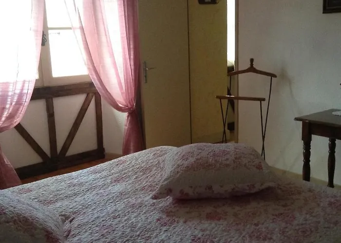 Frühstückspension Chateau De 3*